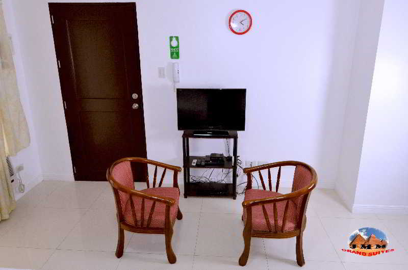 Jmm Apartment Suites Manila Esterno foto