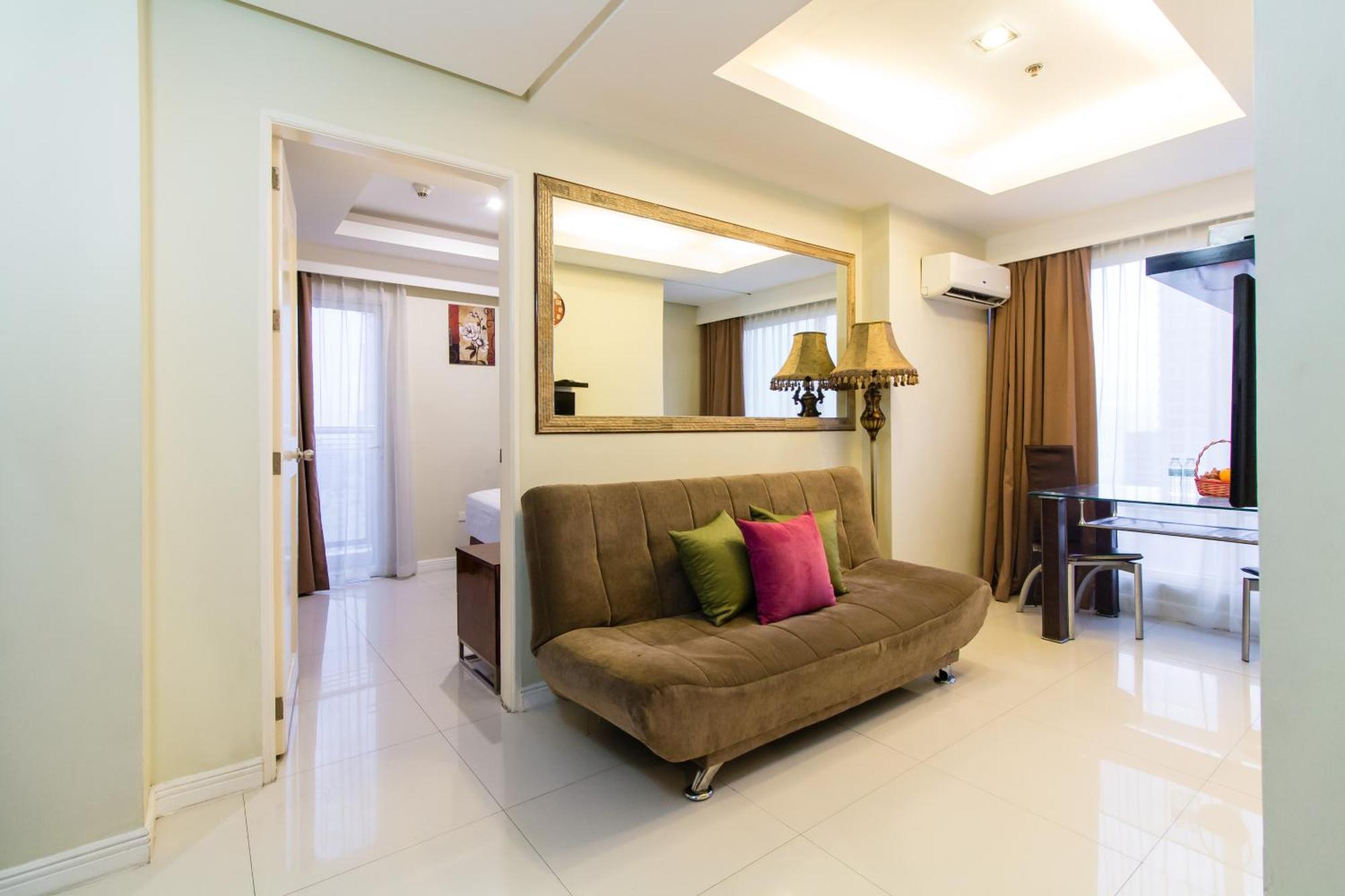 Jmm Apartment Suites Manila Esterno foto
