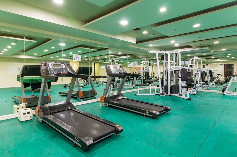 Jmm Apartment Suites Manila Esterno foto