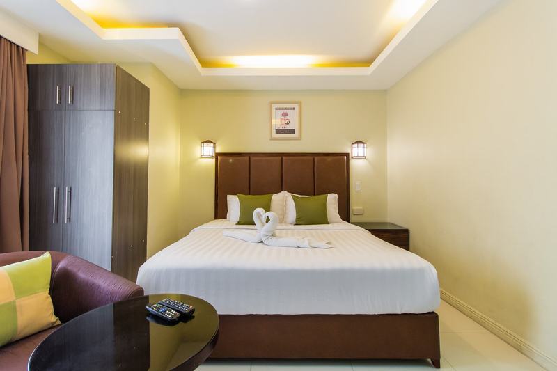 Jmm Apartment Suites Manila Esterno foto