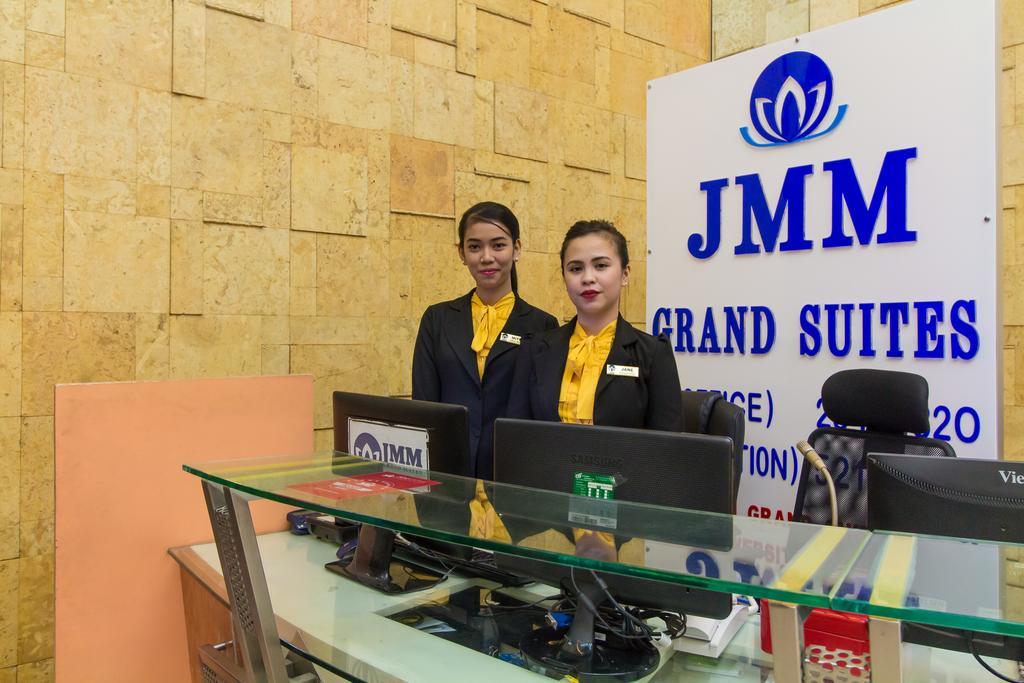 Jmm Apartment Suites Manila Esterno foto