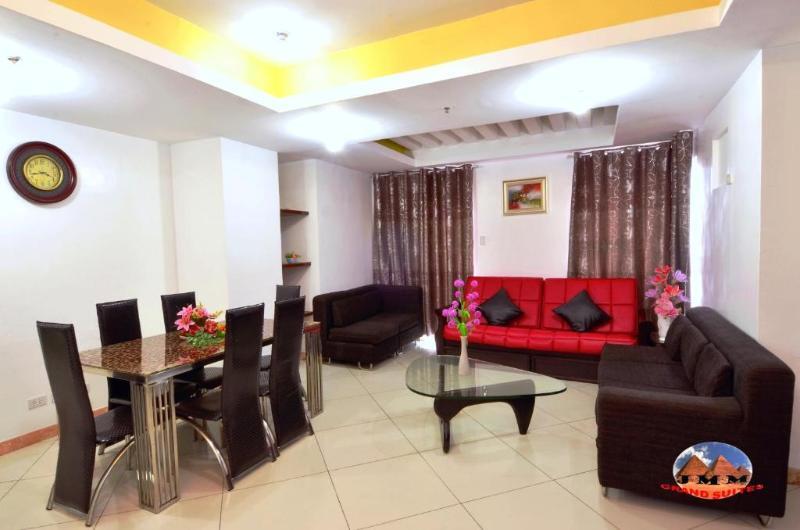 Jmm Apartment Suites Manila Esterno foto